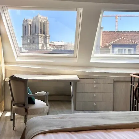 Rooftop Garden Triplex With Ac Over Notre - Dame Appartamento *